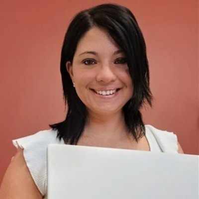 Cintia Ludueña, contadora pública matriculada